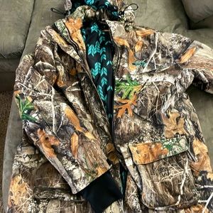 2-in-1 Women’s 2XL DSG heavy-weight Camo hunting jacket